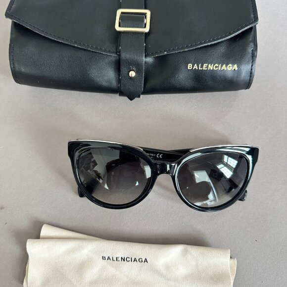 Black Balenciaga Sunglasses With Silver Trim at Top - Picture 2 of 7